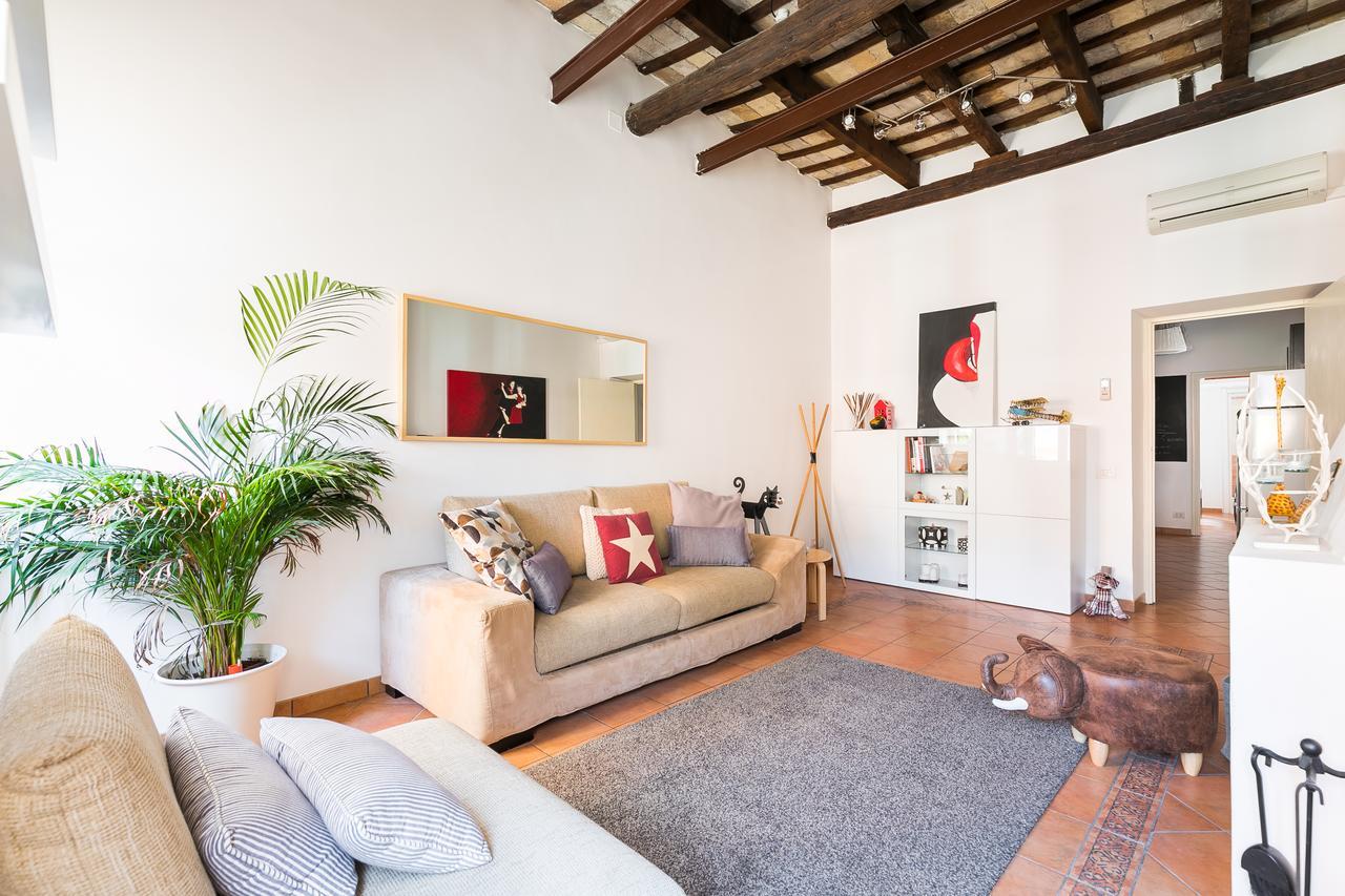 De 67 M² En Trastevere, Con 1 Habitación