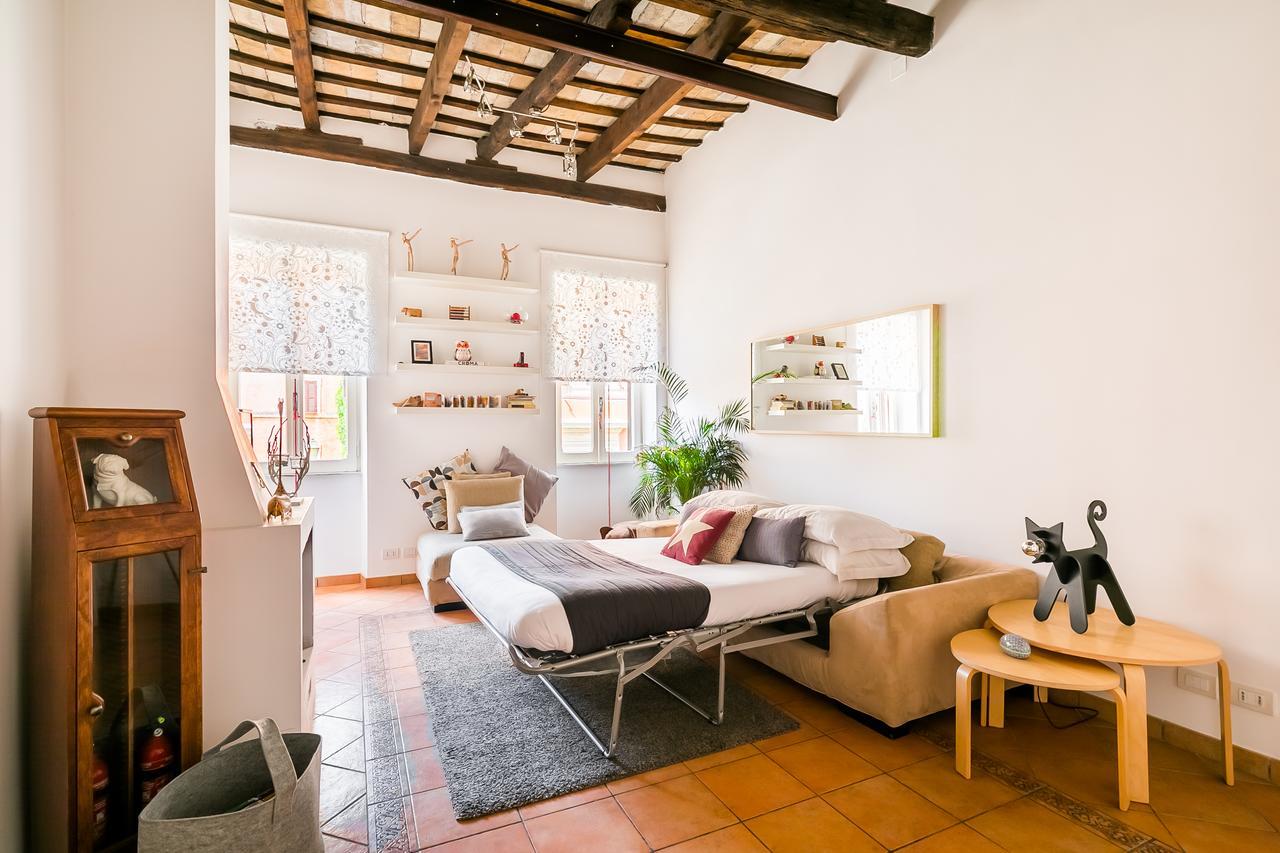 De 67 M² En Trastevere, Con 1 Habitación * Roma